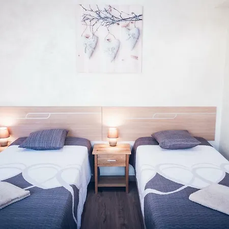 Duplex En El Casco Antiguo דירה *